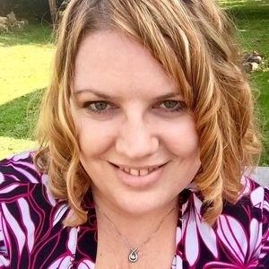 Meet your Posher, Becky